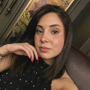 Ayşe K.